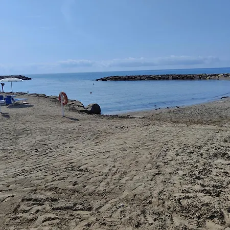 Piano Terra Vicino Al Mare 펜션 리바 리구레
